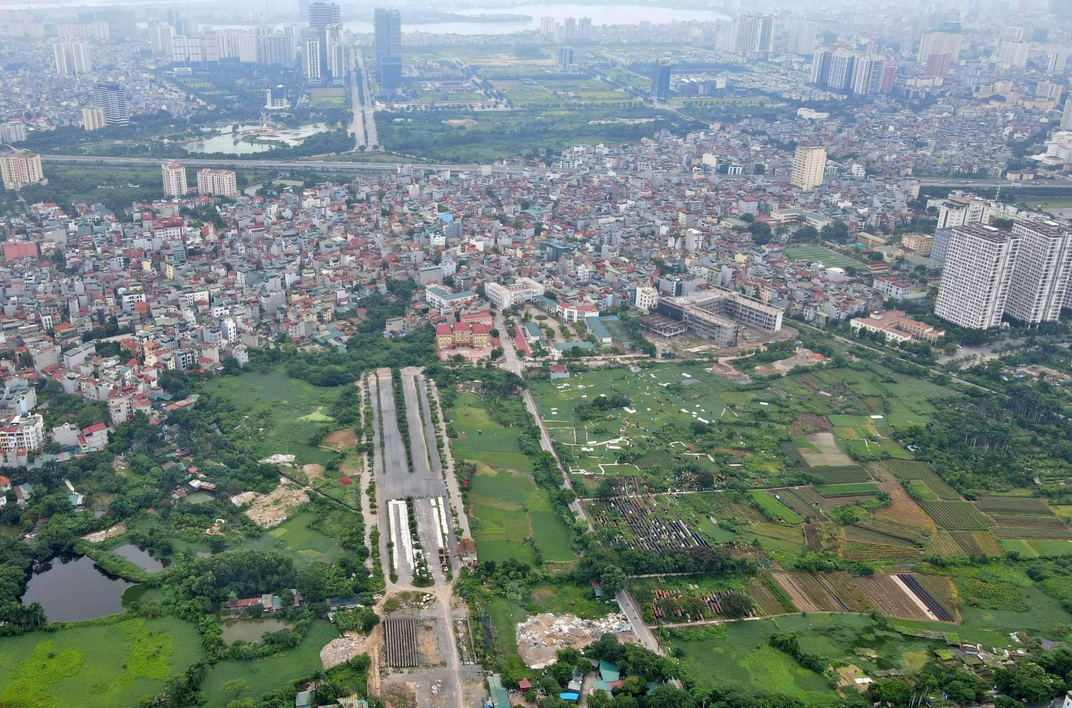 Chốt mốc thời gian giải phóng mặt bằng đại lộ Tây Thăng Long trước 31/3